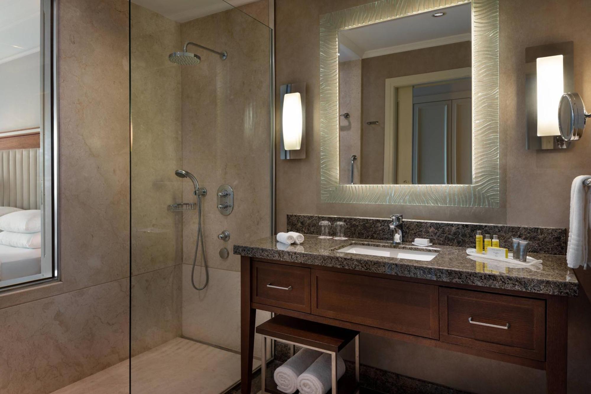 Istanbul Marriott Hotel Asia Bagian luar foto